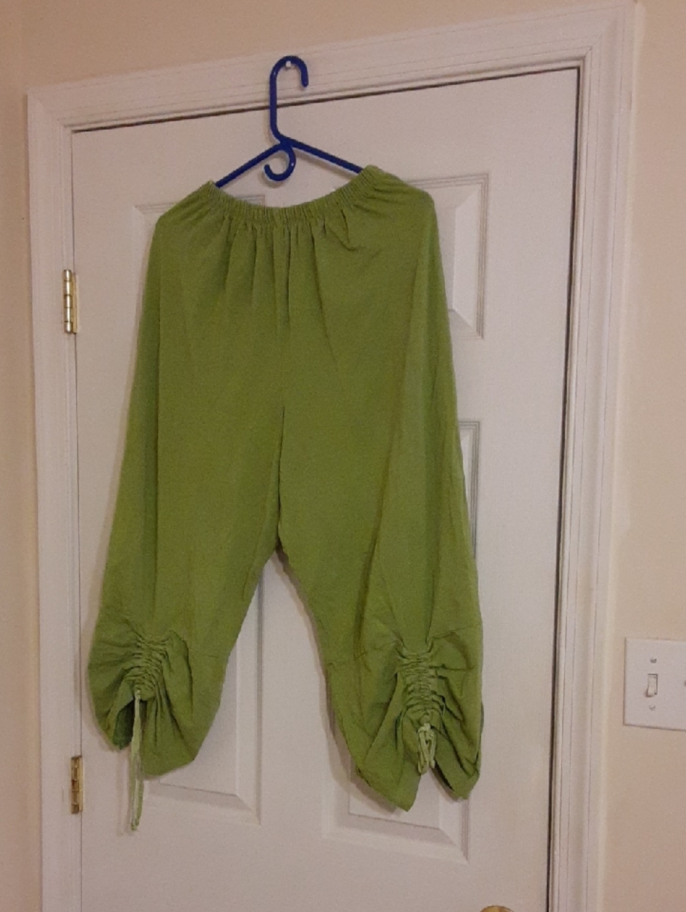 Bryn Walker Green Cotton  Elastic Waist 12" W Ruched Hem Pants SZ S